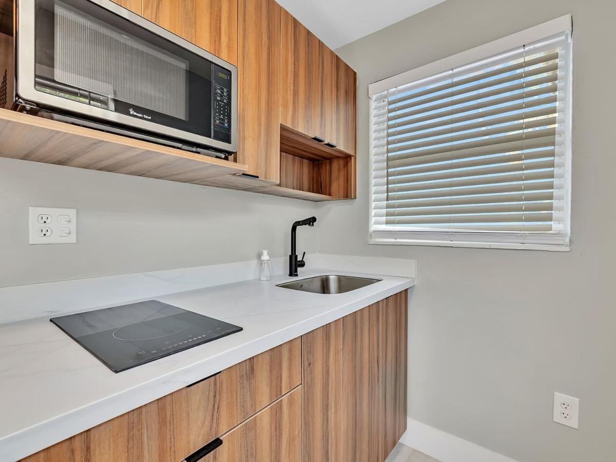 The Shell On Walnut Hollywood Free Parking Apartment